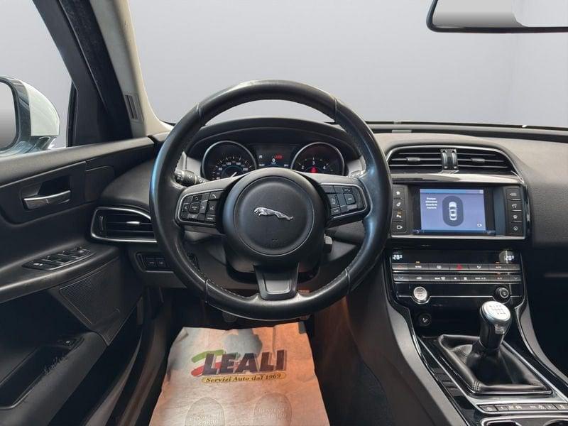 Jaguar XE JAGUAR XE 2.0 D 180cv 6m - PURE BUSINESS EDITION -