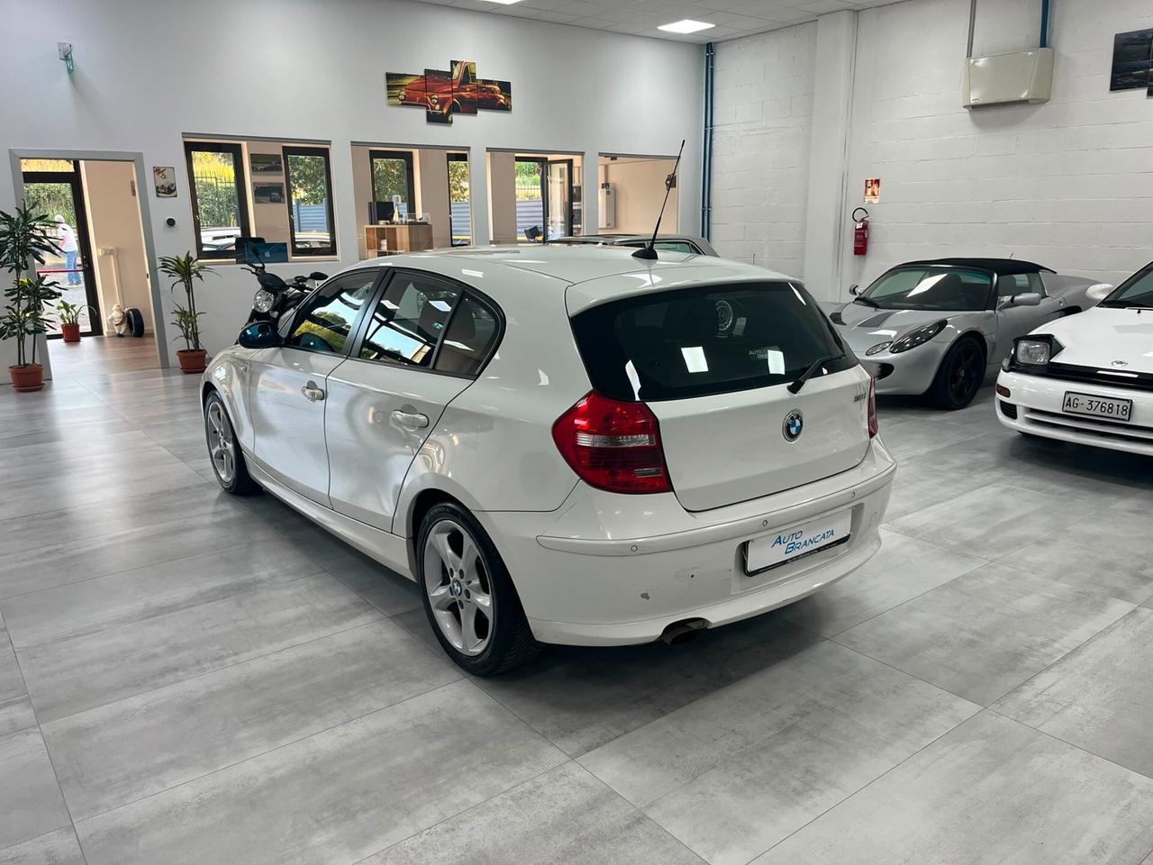 BMW 118 i 5 porte 143cv