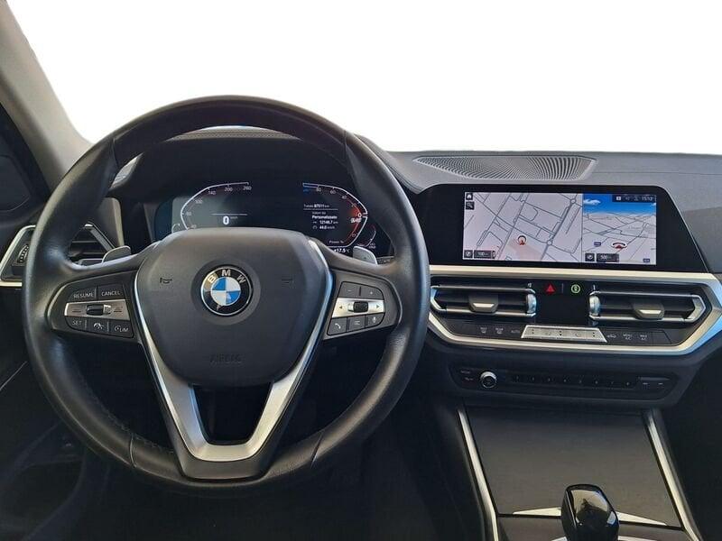 BMW Serie 3 Touring 320d 190 CV Automatica 48V Mild Hybrid Luxury