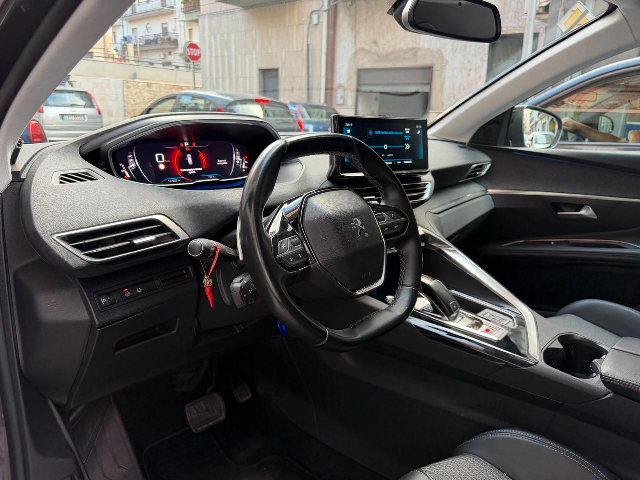 Peugeot 3008 BlueHDi 130 S&S EAT8 Allure