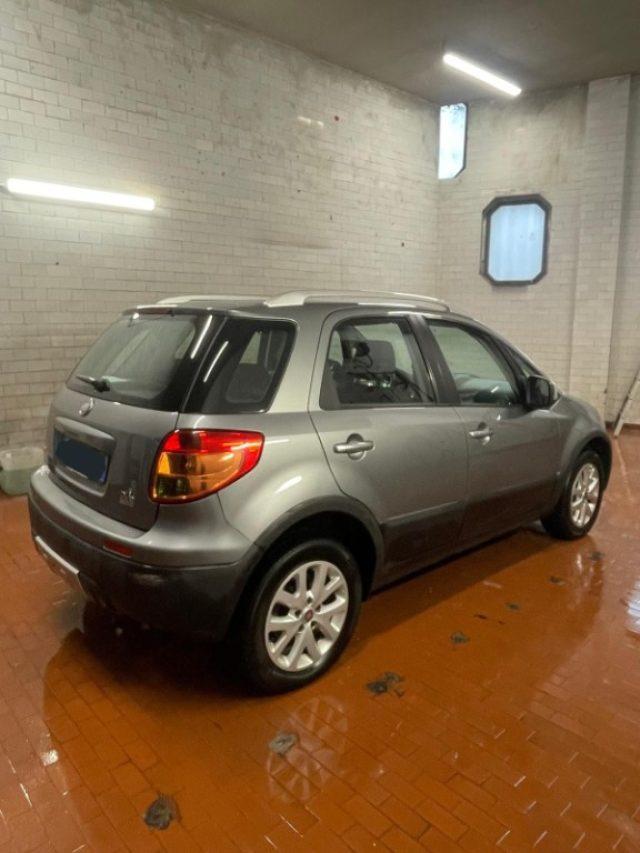 FIAT Sedici 2.0 MJT 16V DPF 4x4 Emotion