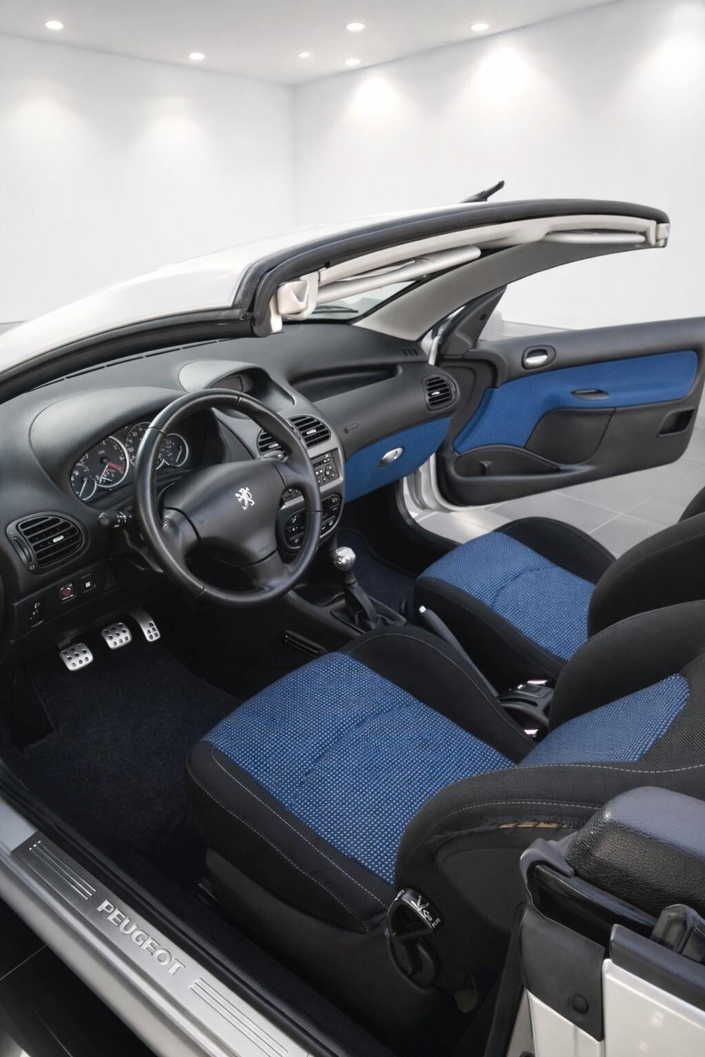 PEUGEOT 206 CABRIO 2004 1.6 16V UNICOPROPIETARIO 68.000KM NEOPATENTATI