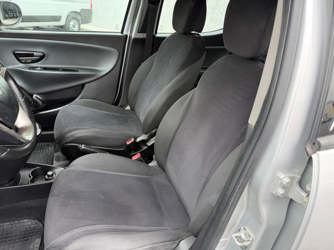 Lancia Ypsilon 1.3 MJT 16V 95 CV 5 porte S&S Gold