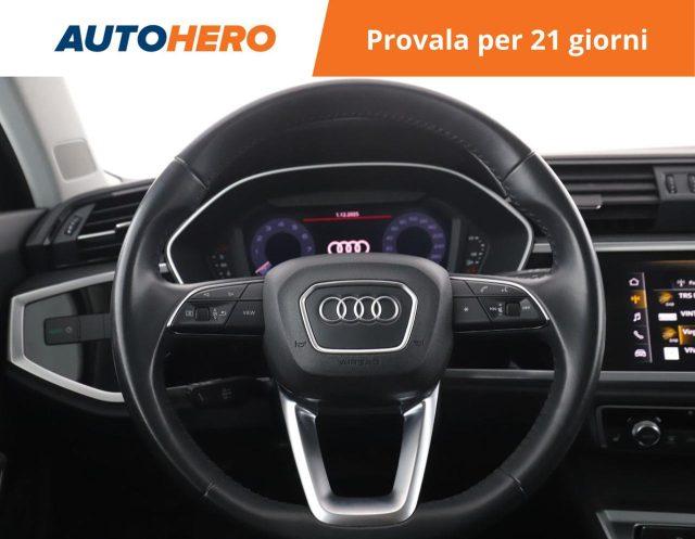 AUDI Q3 35 TFSI Business Advanced