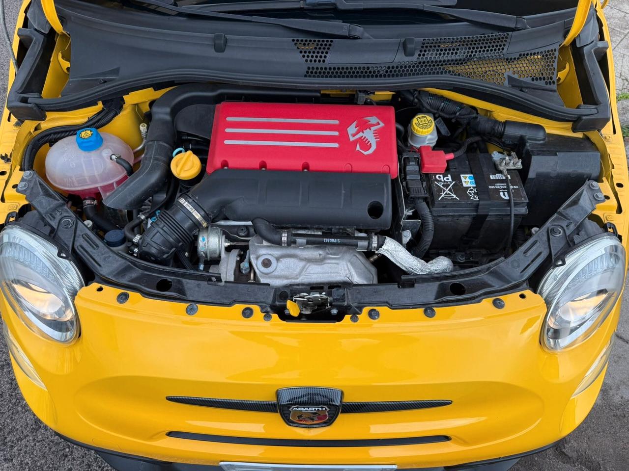 Abarth 595 F595 1.4 Turbo T-Jet 165 CV Speciale
