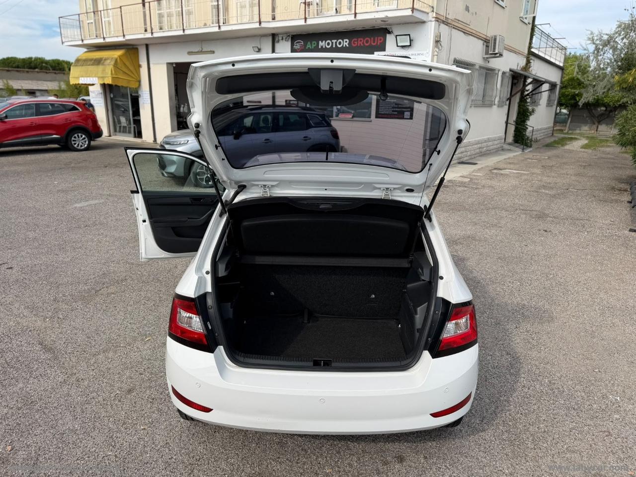 SKODA Fabia 1.0 MPI 75 CV Design Edition
