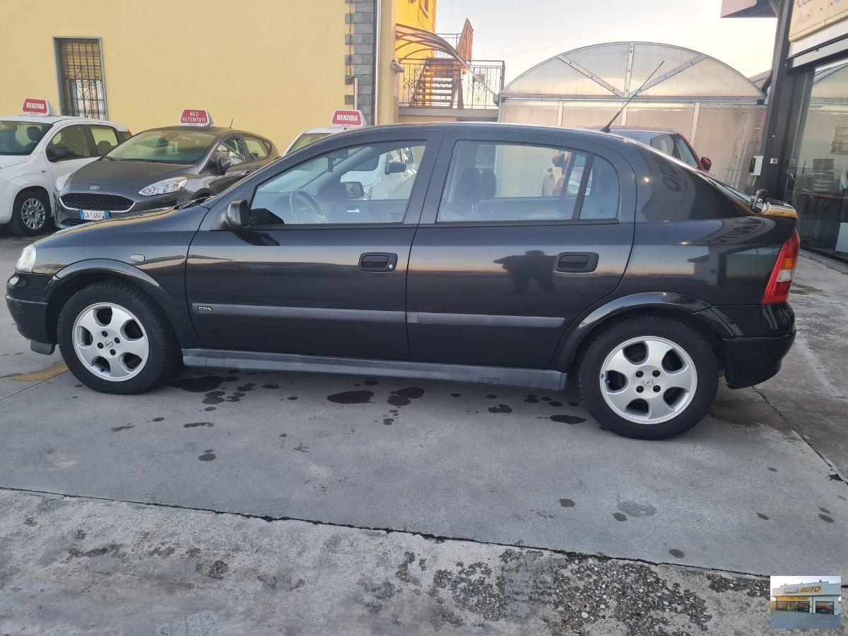 OPEL Astra 1.6 Benzina-Automatica-32.000 Km.