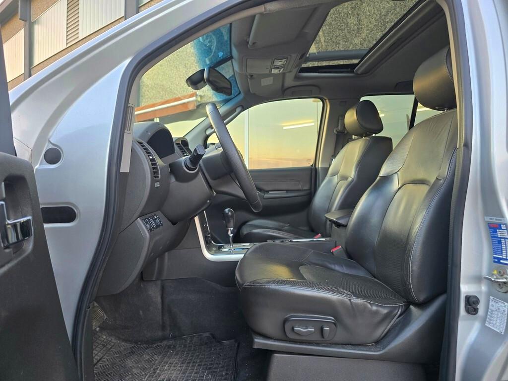 Nissan Navara 2.5 dCi 190CV "LE" IN PERFEZIONE TOTALE