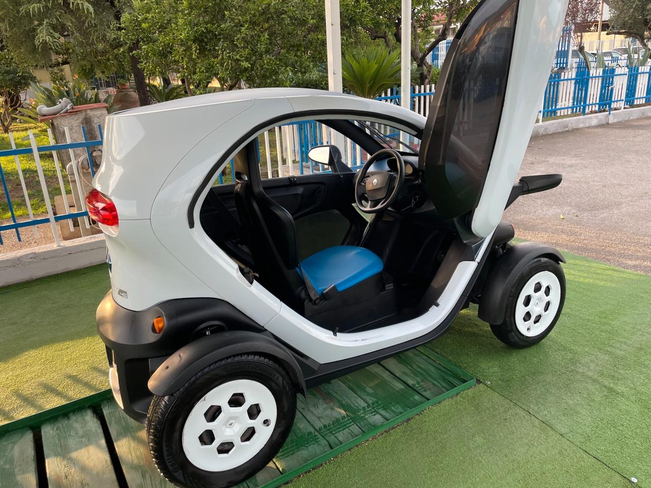 Renault Twizy 45