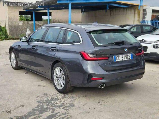 BMW 320 320d Touring xdrive Business Advant. auto - GE319C
