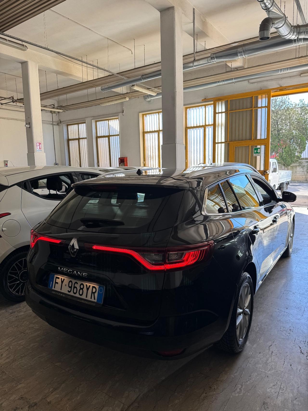 Renault Megane Mégane Sporter Blue dCi 115 CV EDC Business