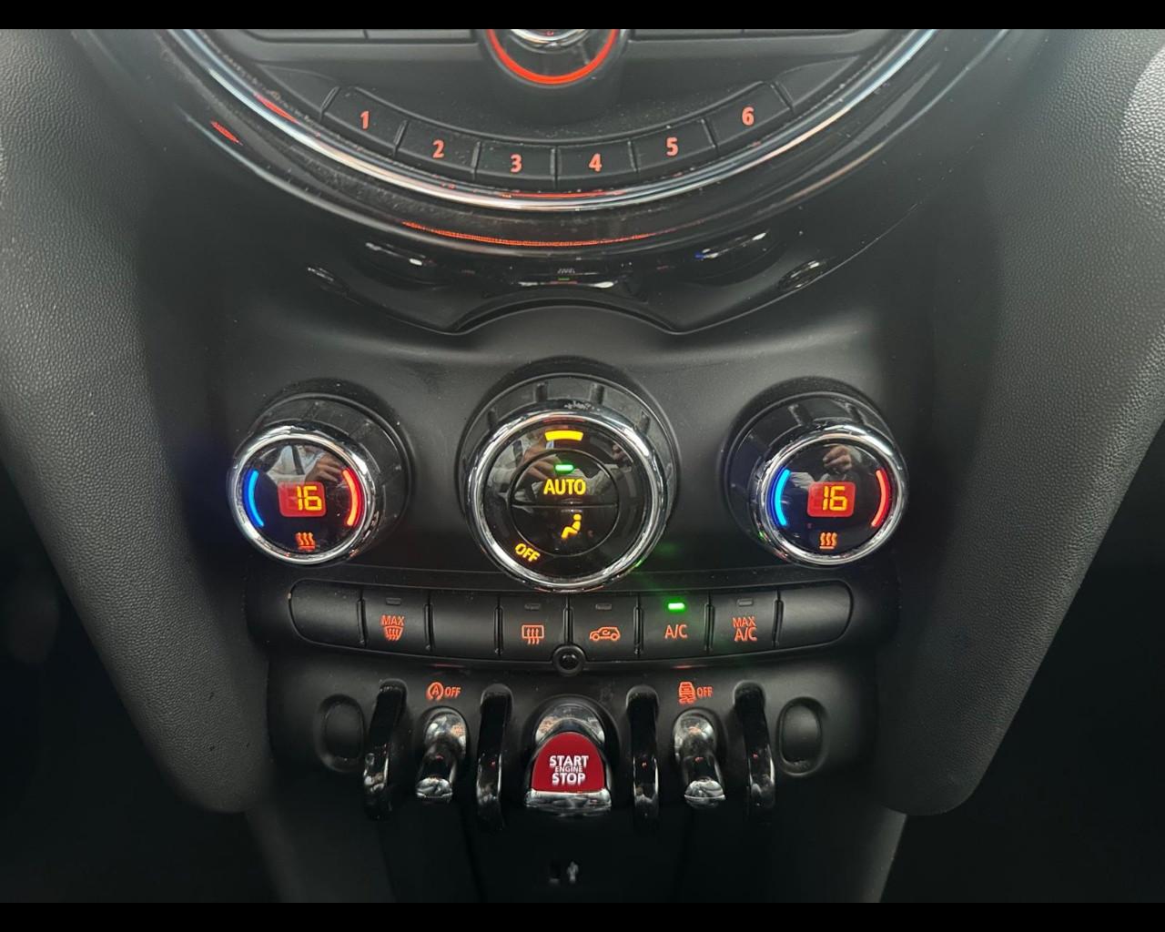 MINI Mini 5 porte (F55) - Mini 1.5 One 75 CV Baker Street 5 porte