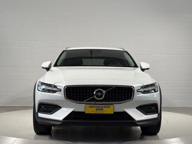 VOLVO V60 Cross Country B4 (d) AWD auto. Plus PREZZO REALE