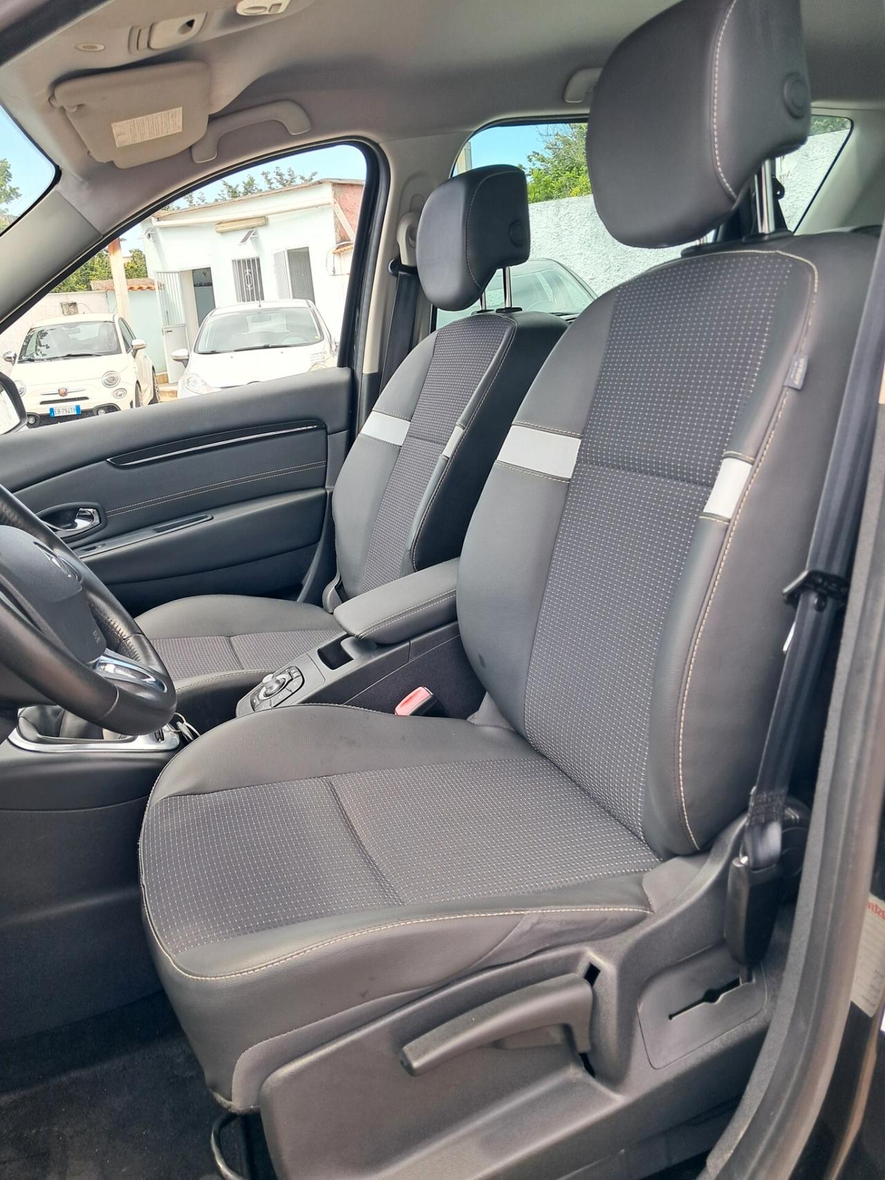 Renault Scenic 1.6 dCi 130CV solo 96.000km