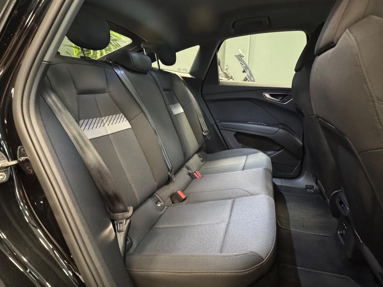 Audi Q4 SPB 35 e-tron Business Advanced