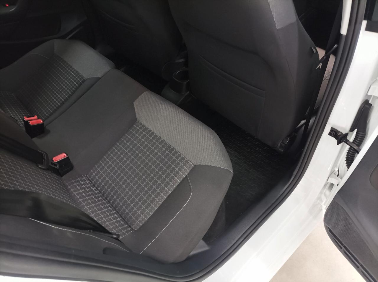 Volkswagen Polo 1.4 TDI 5p. CV 90 Comfortline BlueMotion Technology 06/2015