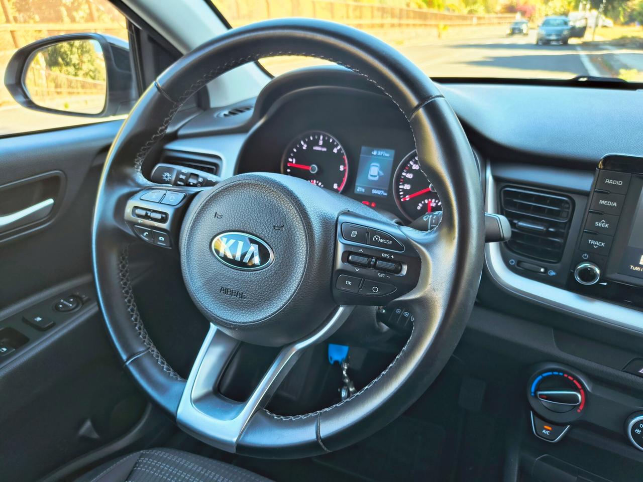 KIA STONIC 1.6 DIESEL UNICOPROPRIETARIO 2020