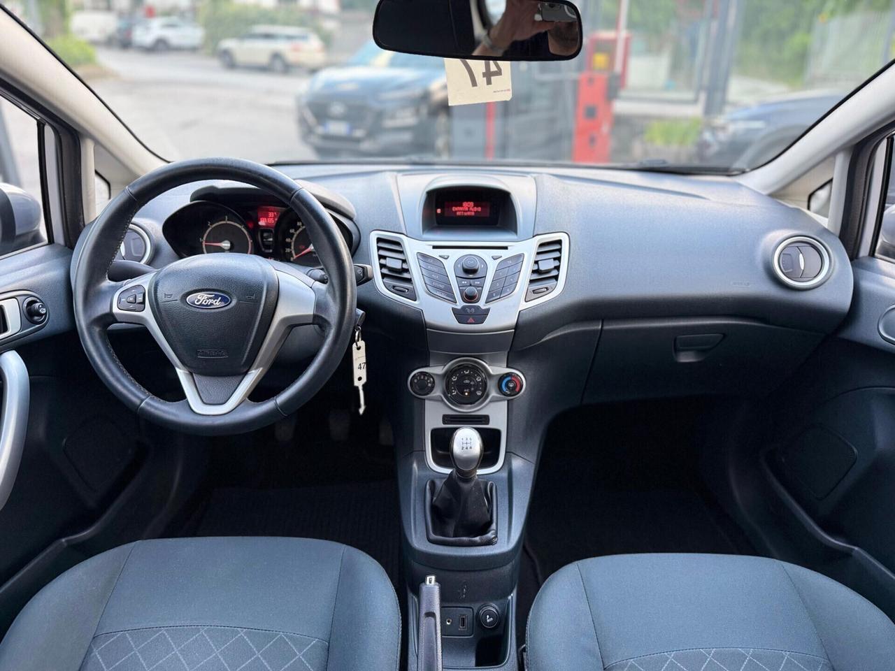 Ford Fiesta Ikon 1.4 TDCi 70CV 5 porte