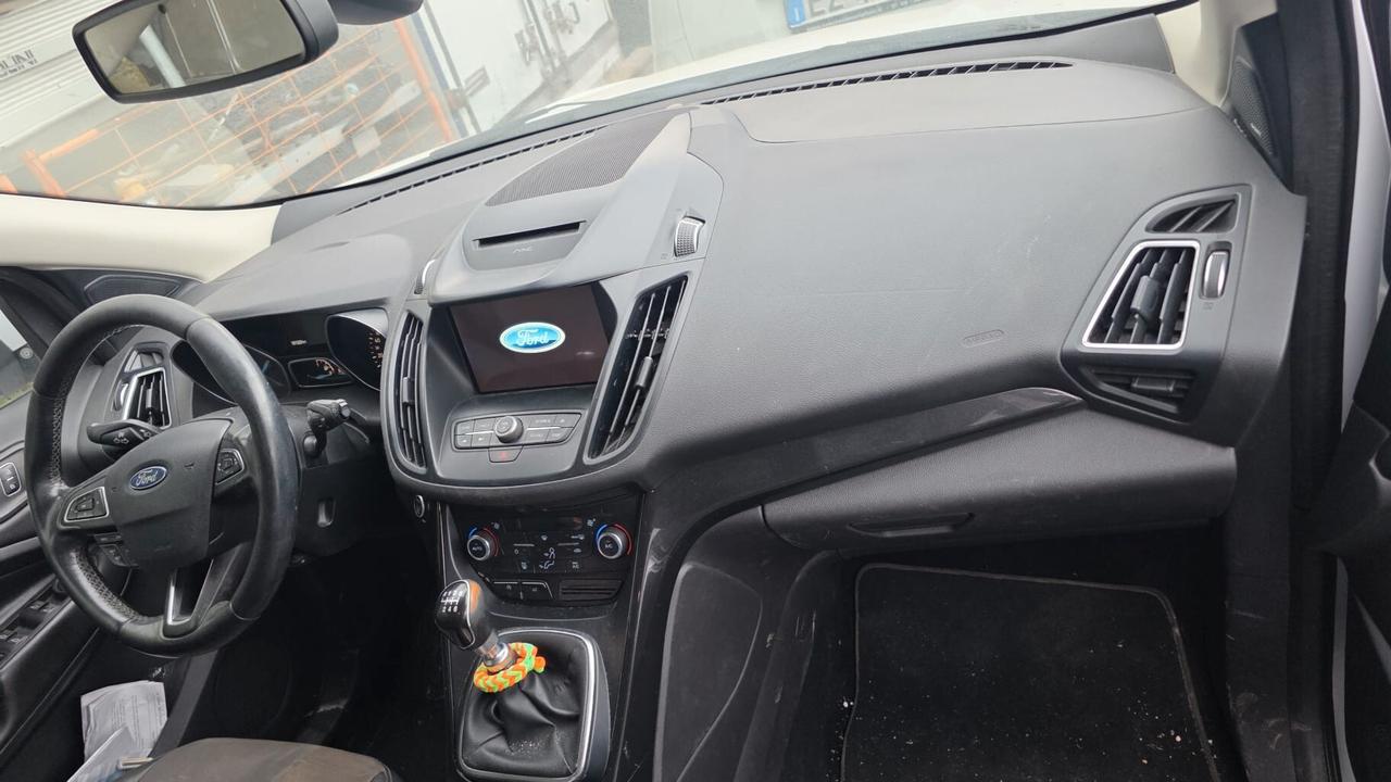 Ford Kuga 1.5 TDCI 120 CV euro 6. 2018