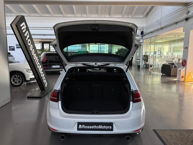 VOLKSWAGEN Golf GTI 2.0 TSI DSG 5p. BlueMotion Technology