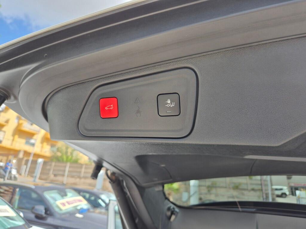 Peugeot 3008 GT-LINE EAT8 BlueHDi 130CV