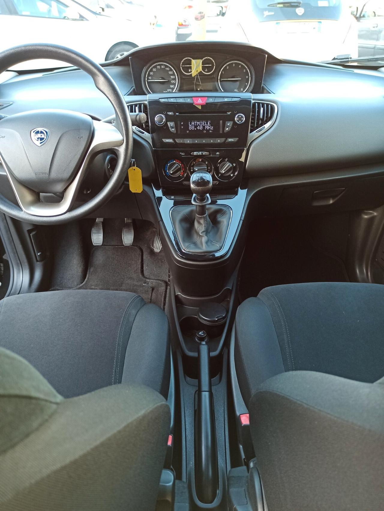 Lancia Ypsilon 1.2 69 CV 5 porte Gold Impeccabile!!!!!
