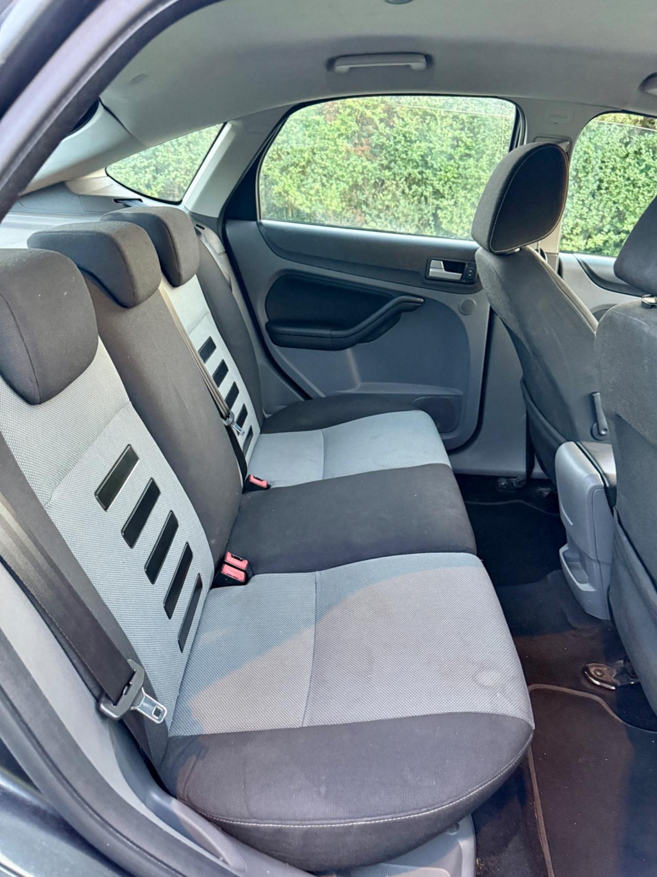 Ford Focus 1.6 (100CV) 5p. Titanium