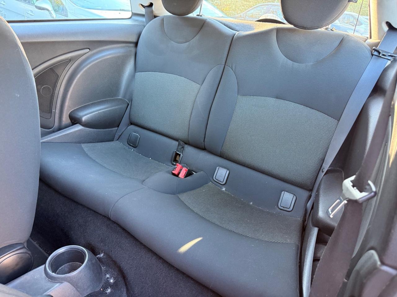 Mini 1.6 16V One (55kW)