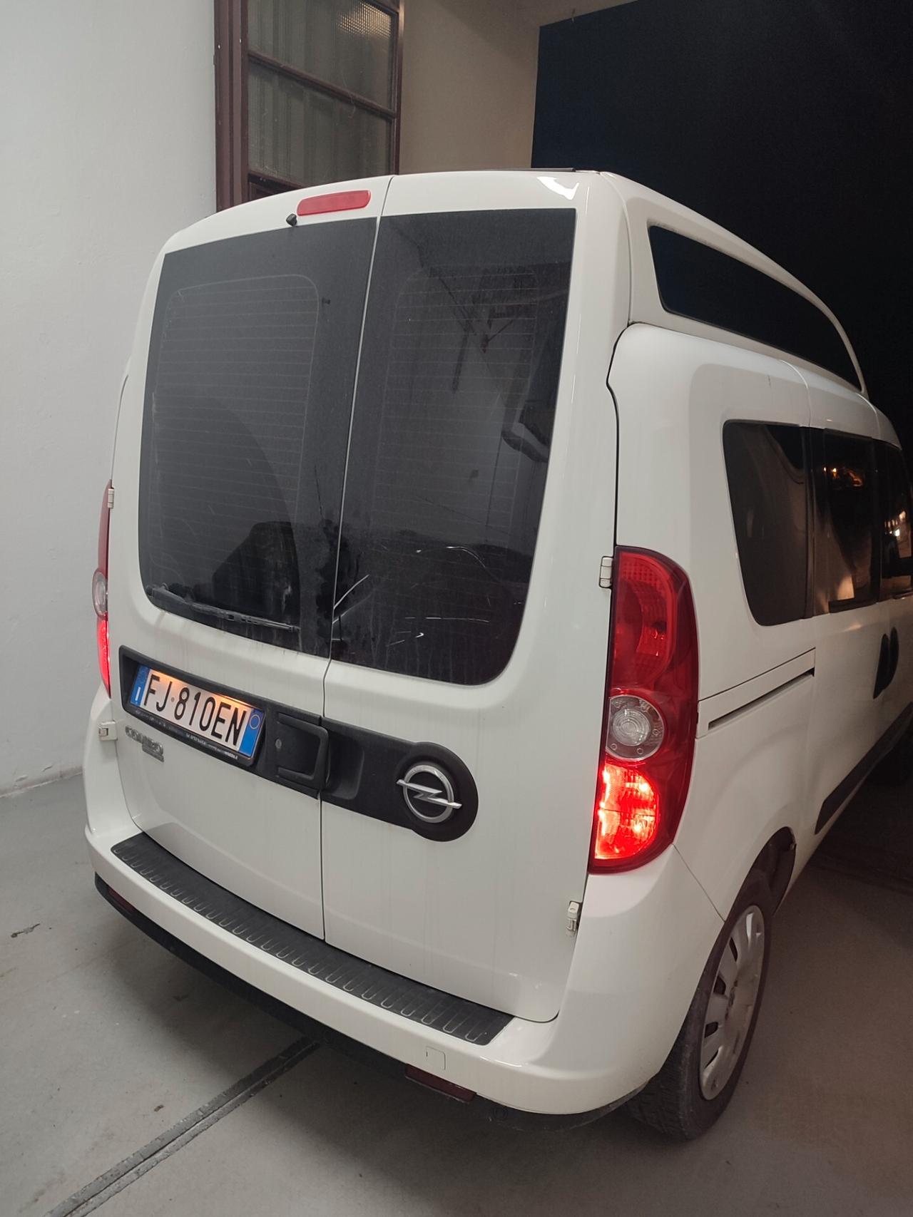 OPEL COMBO 1.4BENZINA 2017 EURO6B PEDANA DISABILI ELETTRICA