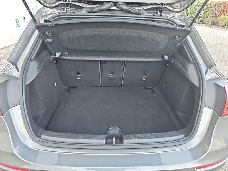 Mercedes-Benz Classe A A 180 d Progressive Advanced