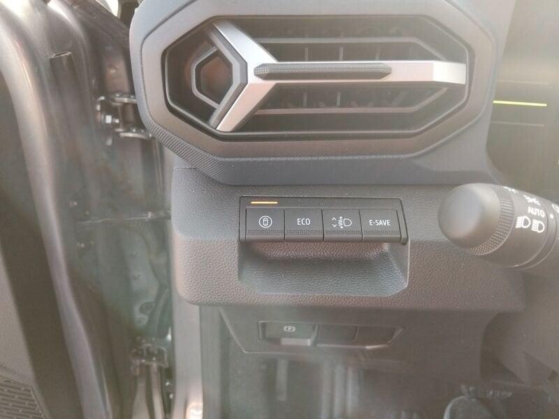 Dacia Duster NUOVO Journey Hybrid 140