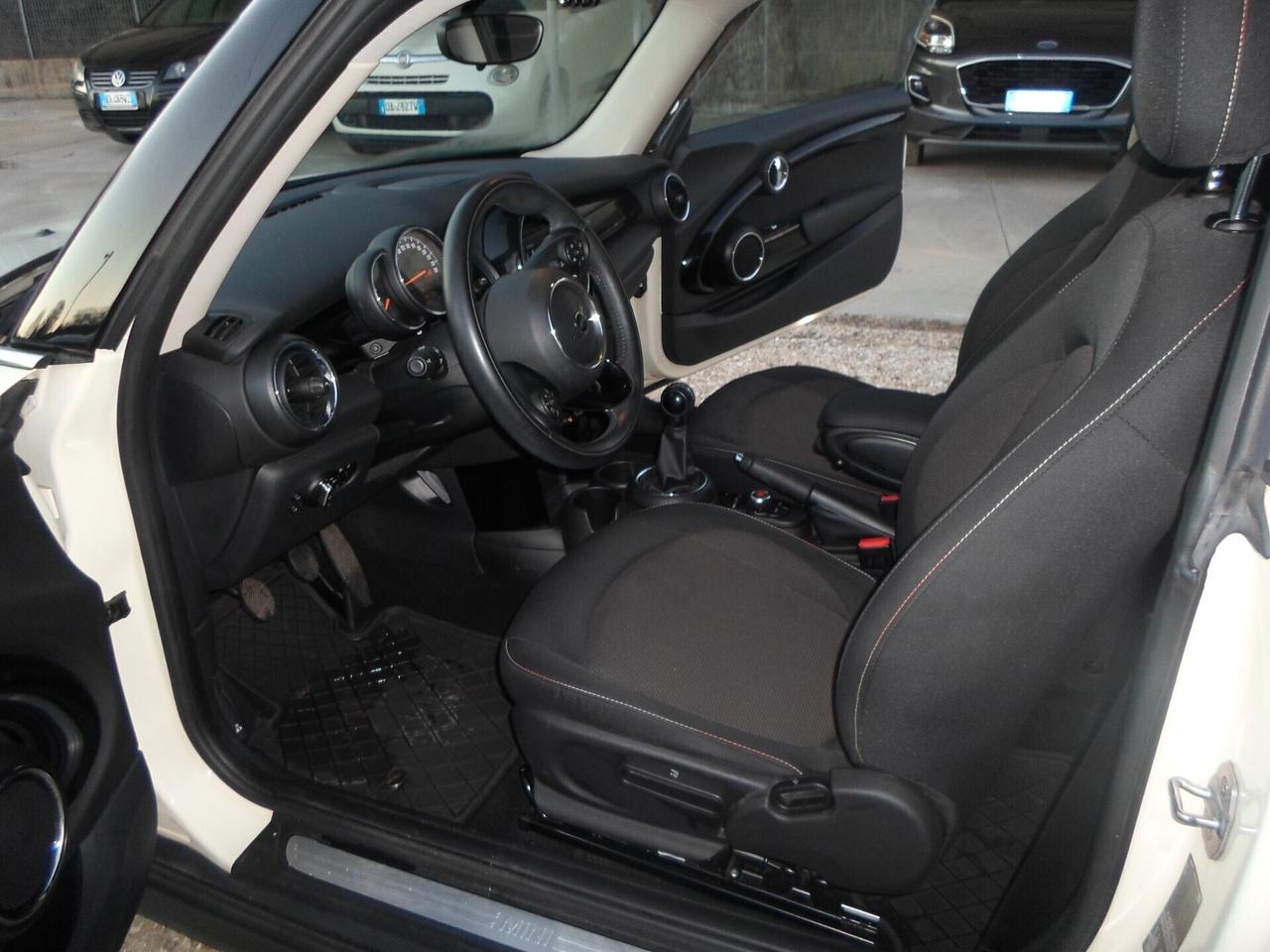 Mini 1.5 Cooper D Baker Street