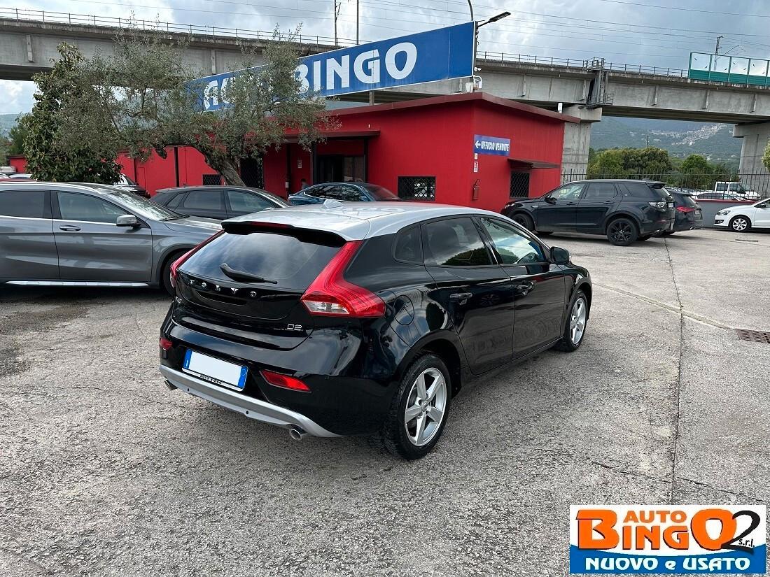 Volvo V40 D2 R-design