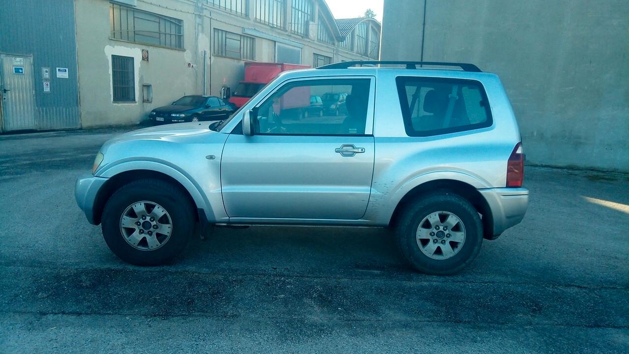 Mitsubishi Pajero III 3.2 16V DID 160CV 3p. GLX
