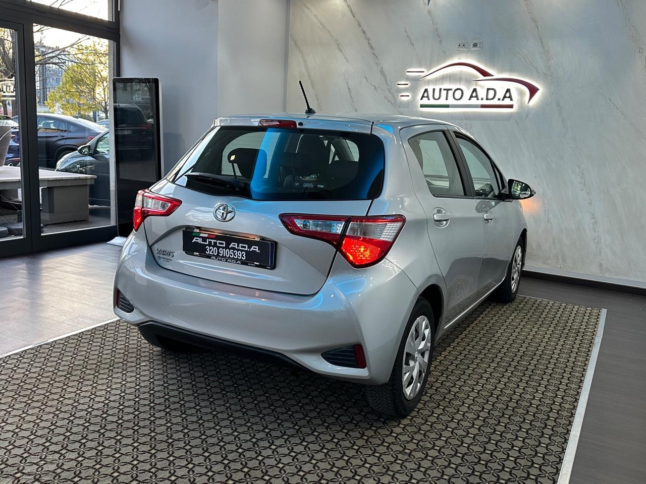 Toyota Yaris 1.0 5 porte Lounge