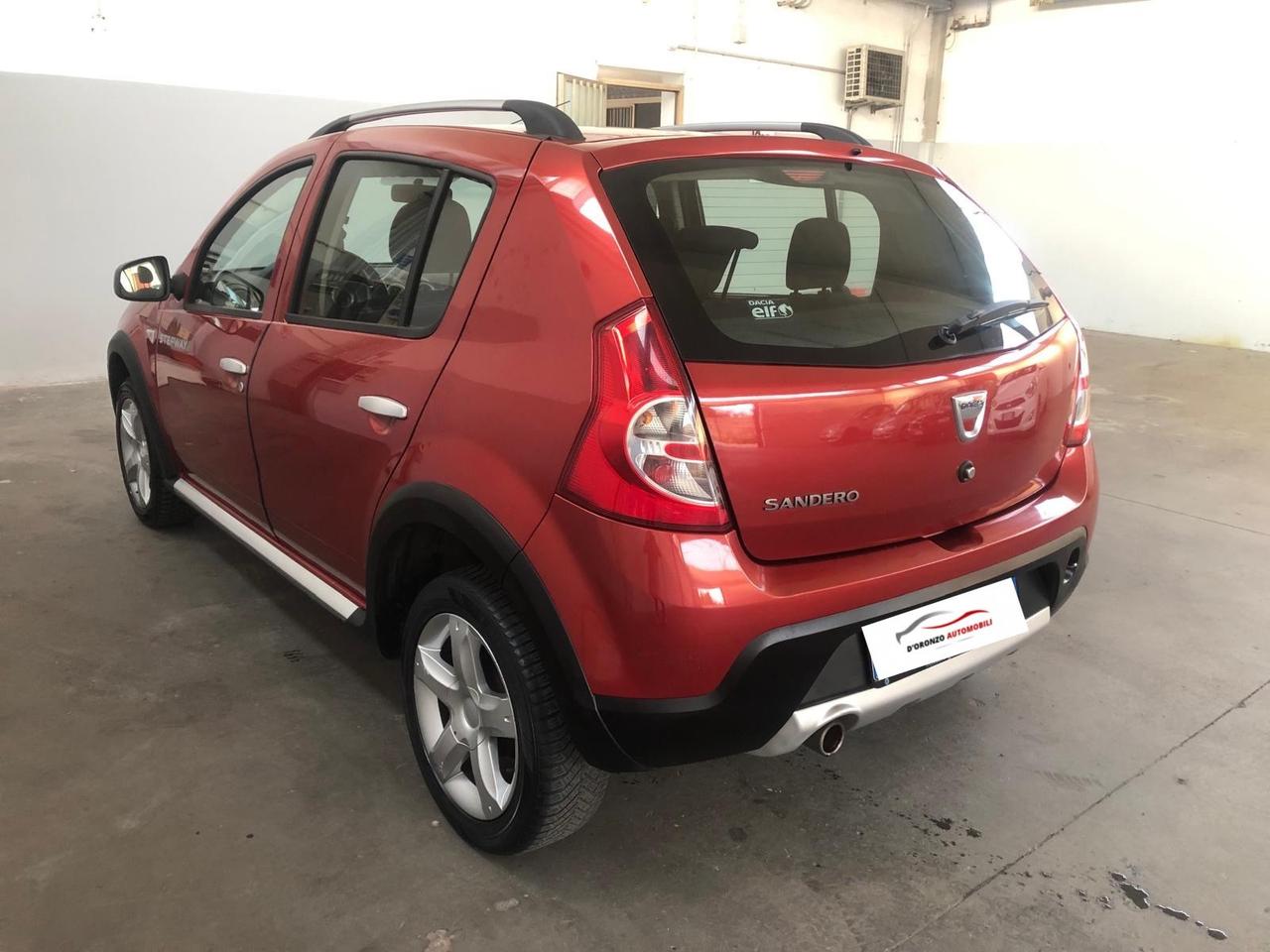 DACIA SANDERO STEPWAY 1.6 GPL-GARANZIA 12 MESI