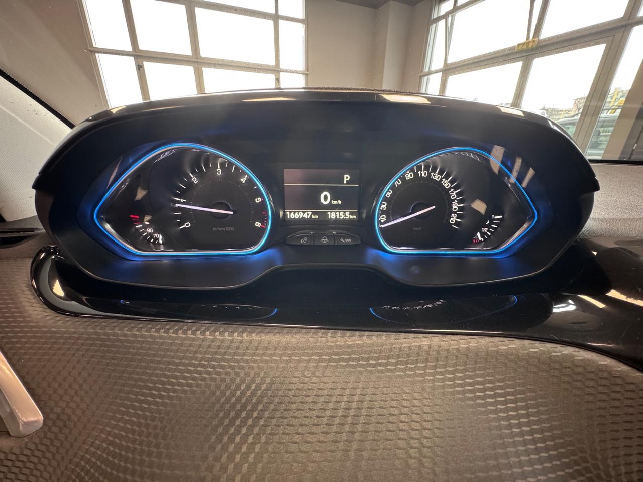 PEUGEOT 2008 1.5 HDI AUTOMATICA ALLURE MY2019