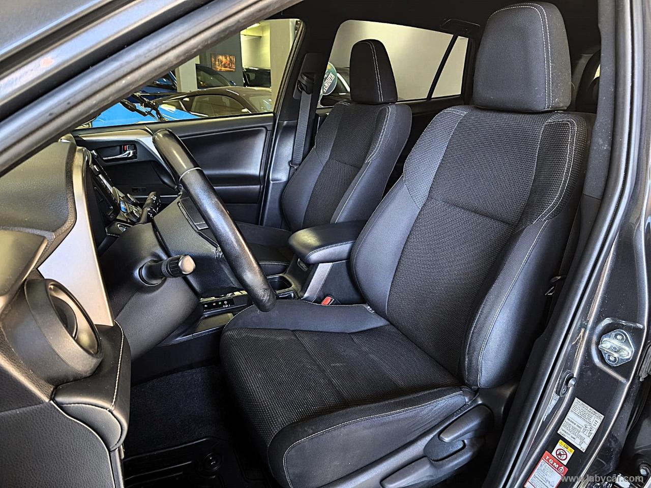 TOYOTA RAV4 2.5 Hybrid 2WD Lounge UNICOPROP*72.000KM