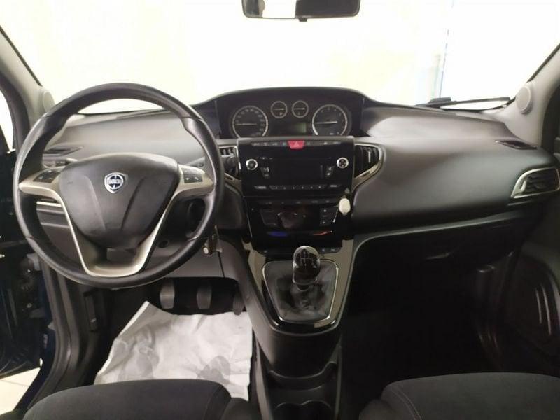 Lancia Ypsilon 1.2 8v Gold c/CL 69cv E6