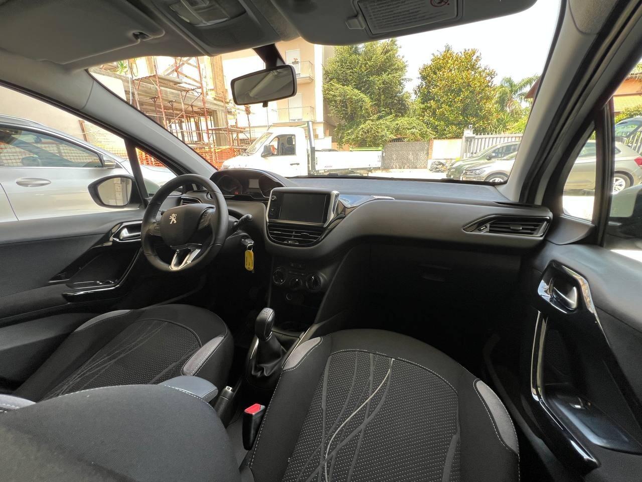 PEUGEOT 208 PURE TECH 82 5P ALLURE