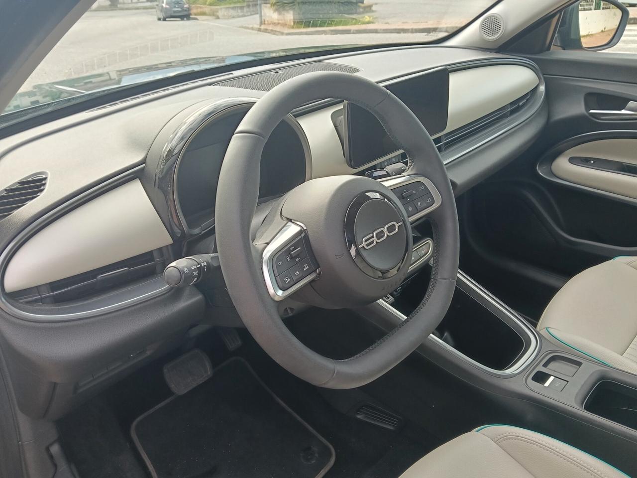 Fiat 600 Hybrid 110 CV DCT MHEV La Prima 2025