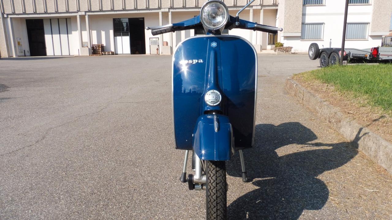 Piaggio Vespa Primavera ET3