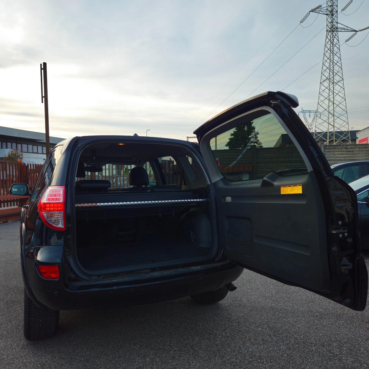 Toyota RAV 4 RAV4 Crossover 2.2 D-Cat A/T 150 CV Executive