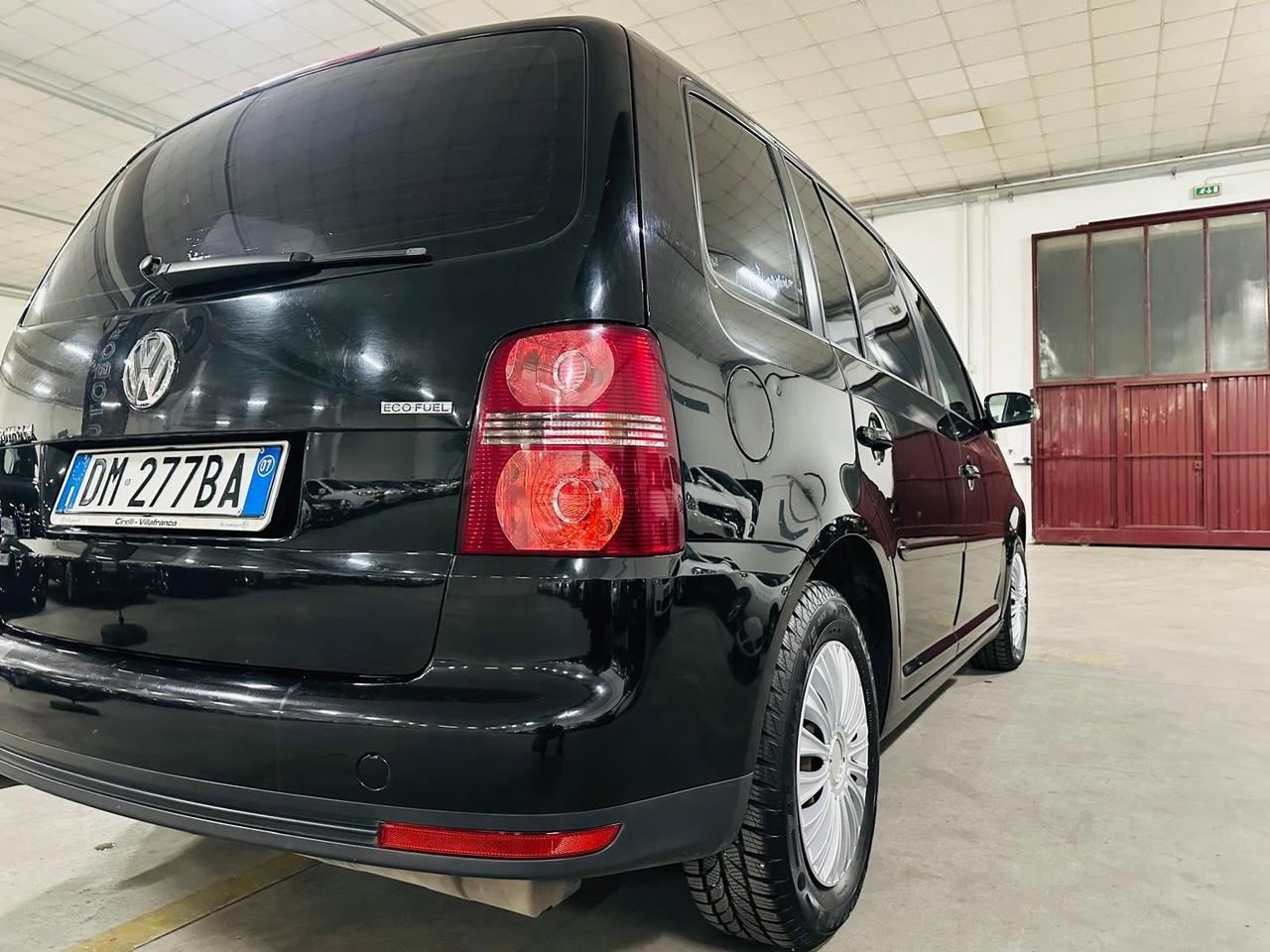 Volkswagen Touran 2.0 Highline Ecofuel 7 posti