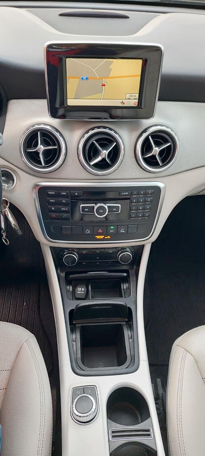 Mercedes-benz GLA 200 CDI Automatic Premium