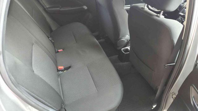 SUZUKI Swift 1.2 Hybrid Top