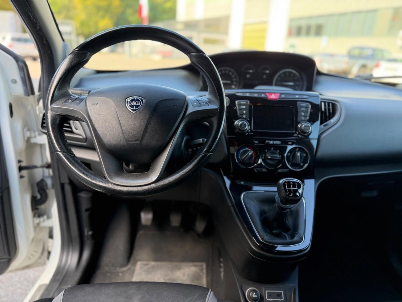 Lancia Ypsilon 1.2 69 CV 5 porte*Neopatentati*Cinghia Fatta*