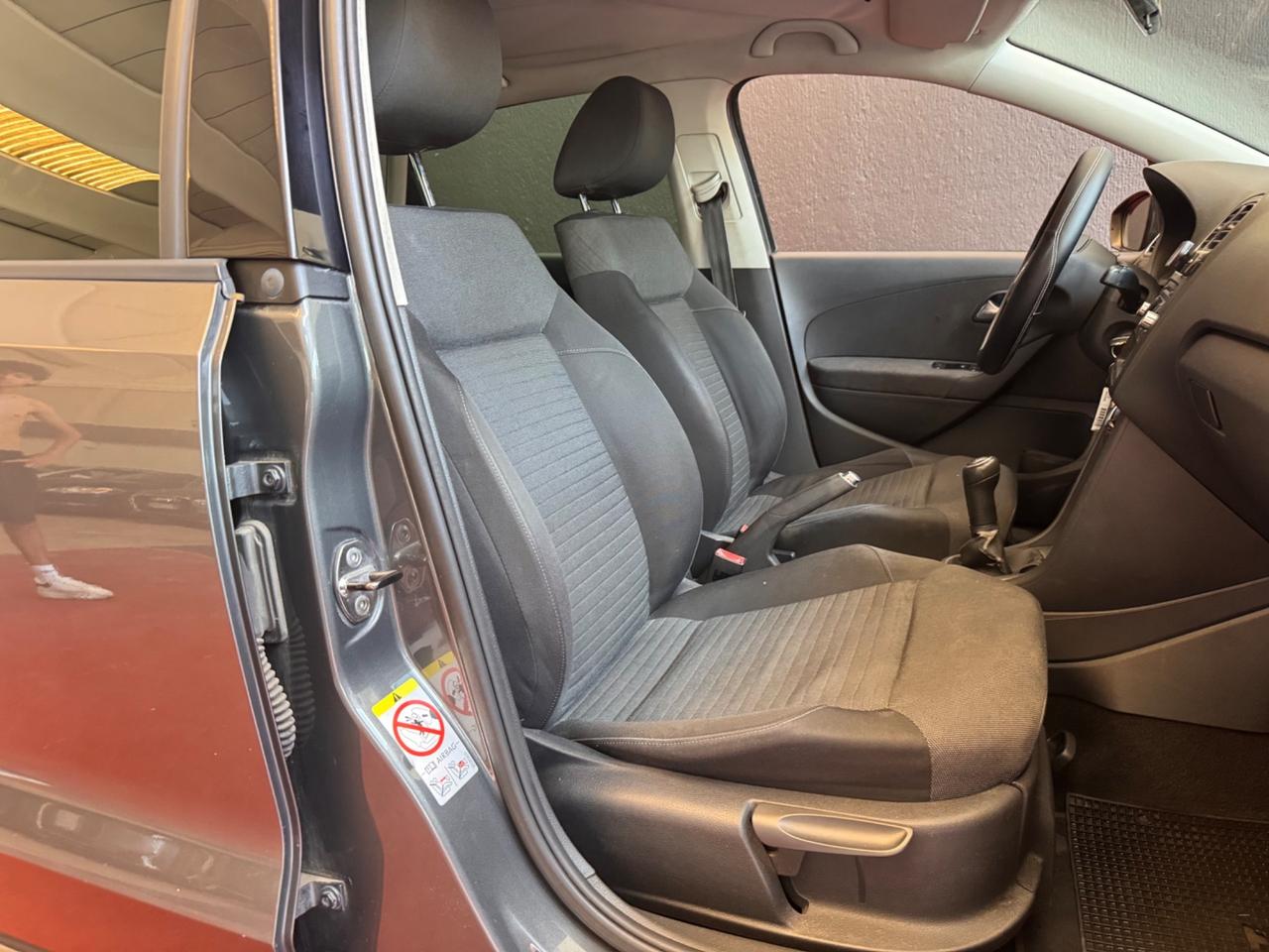 Volkswagen Polo 1.6 TDI 90CV DPF 5 porte Highline OK NEOPATENTATI