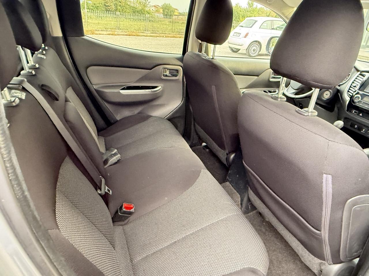 MITSUBISHI L200 DOPPIA CABINA 4X4 CAMBIO MANUALE