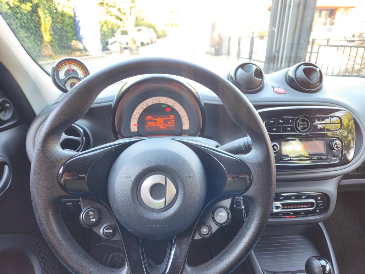 Smart ForFour EQ Pure
